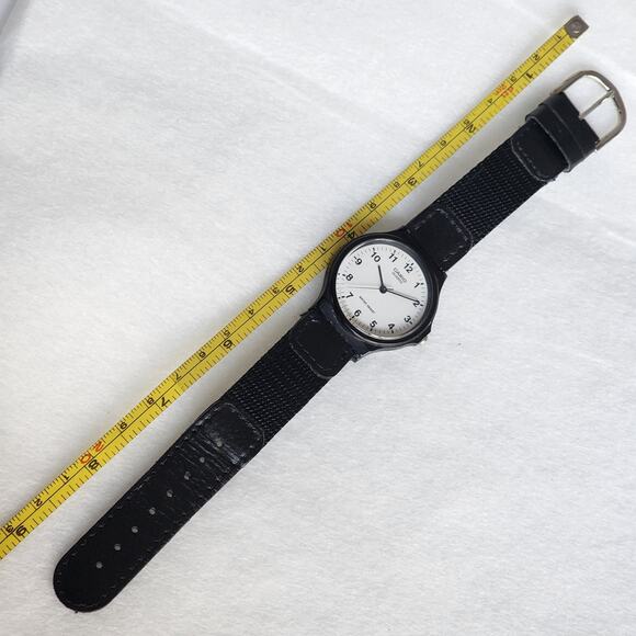 Genuine Leather Casio Water Resistant Watch - Picture 6 of 6